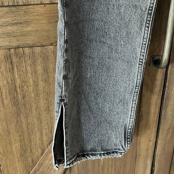 Abercrombie & Fitch Curve Love 90's Straight Ultra High Rise Split Hem Size 28 - Picture 6 of 11